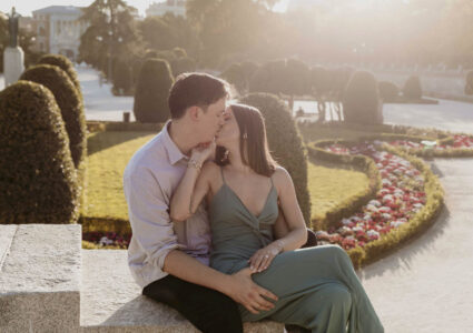 couple photoshoot in madrid with a professional photographer